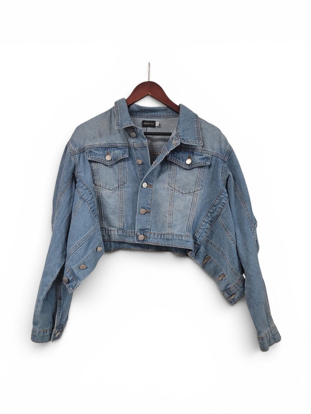 XPlusWear Women's Light Wash Cropped Jean Jacket Large Long Sleeve Button Up